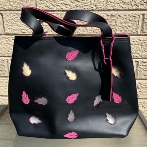 Gramercy by Stone Mountain Leather Black Handbag